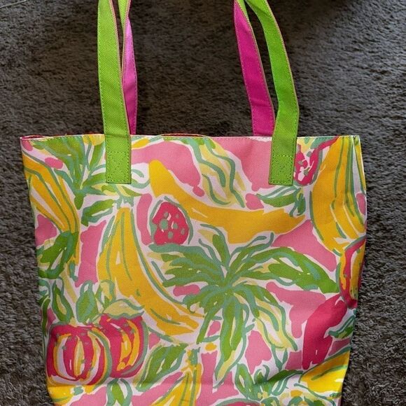 Lllly Pulitzer for Estée Lauder spring floral tote - Picture 3 of 5